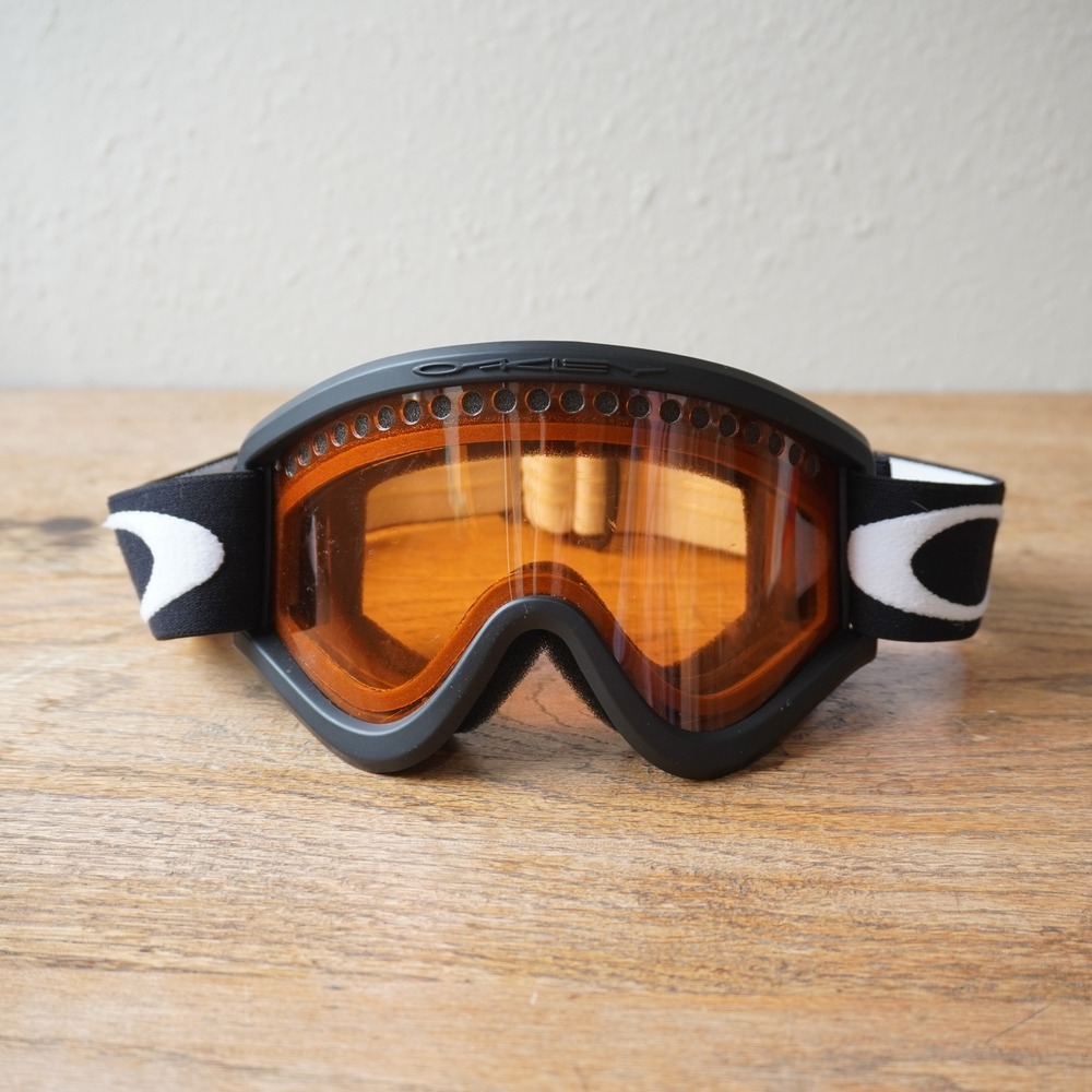 Oakley Snow Goggles Matte Black Orange Lens Ski Snowboard Eyewear Mens